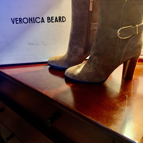 Veronica Beard Viv ankle boots brand new box dust bag. Size 6.5 great fall color - Picture 3 of 5